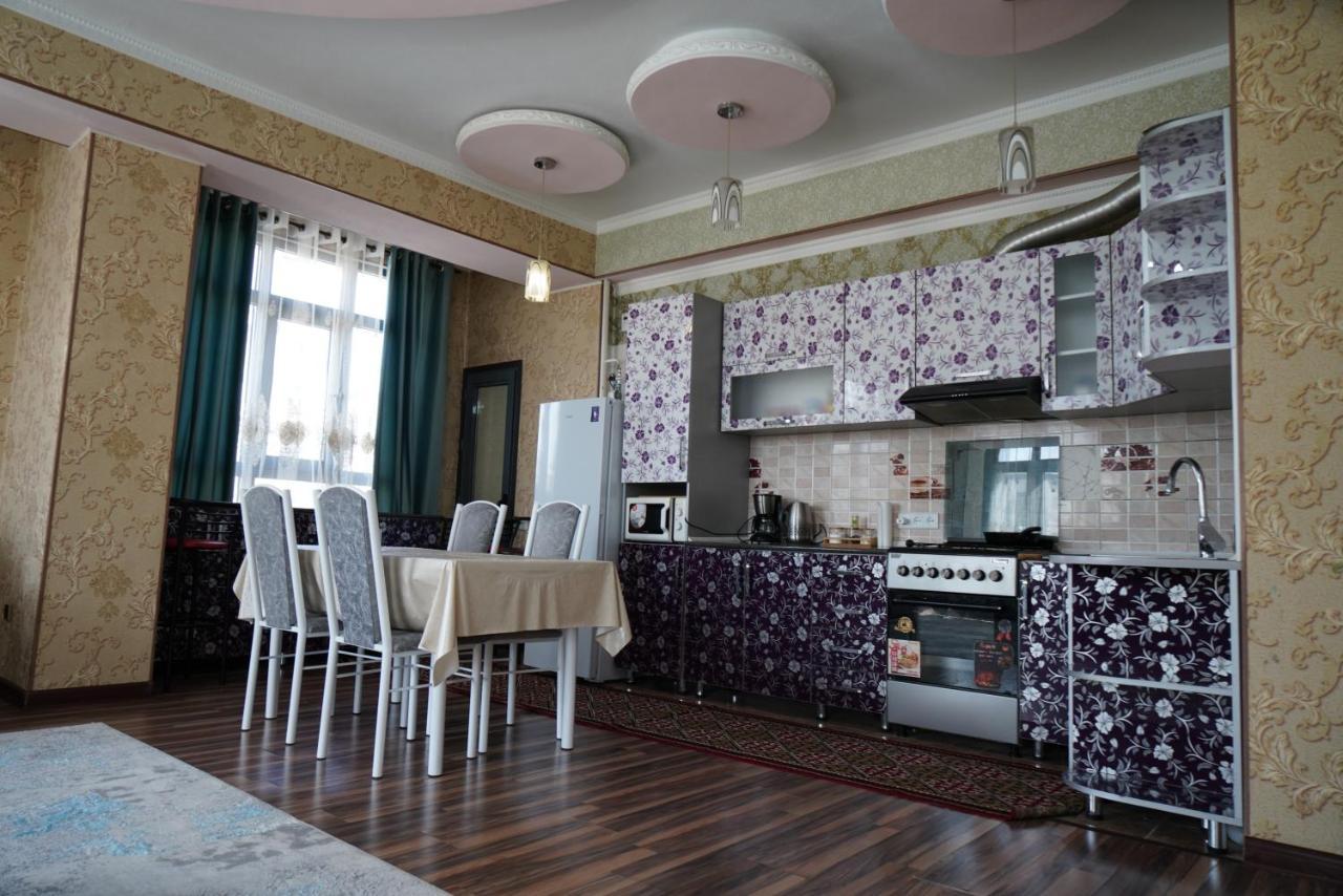 Nice And Comfortable Apartment In The Downtown Of Bishkek Exterior photo