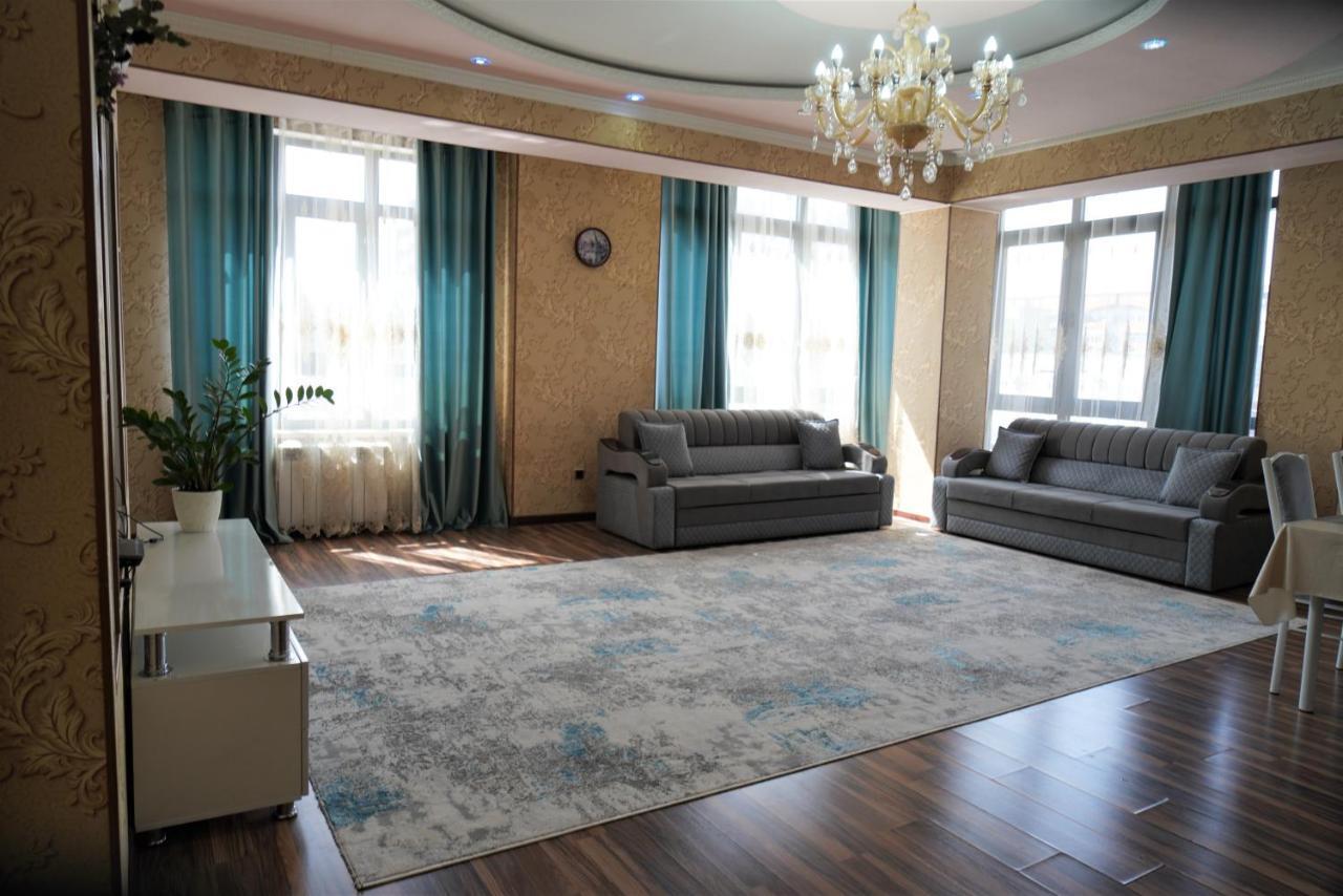 Nice And Comfortable Apartment In The Downtown Of Bishkek Exterior photo